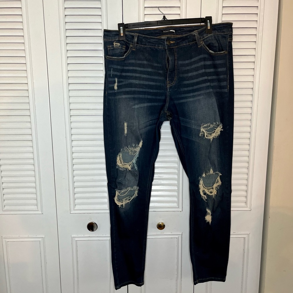 Fashion Nova ripped skinny Jeans Size 1x